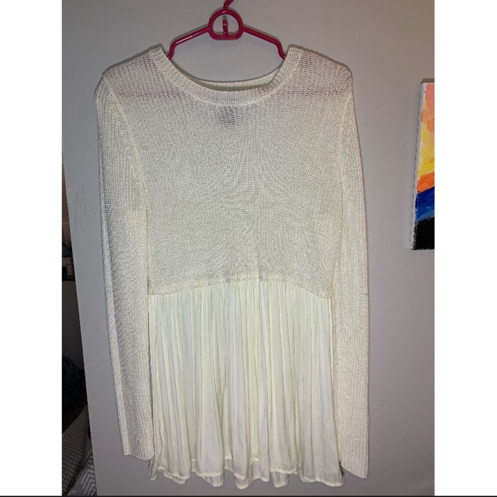 Super cute sweater shirt